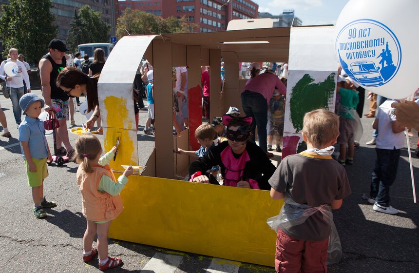 В Москве состоялся парад ретро-автобусов 25 фото