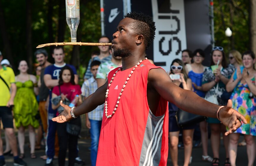 В парке Горького представили проект, посвященный уличной моде 17 фото