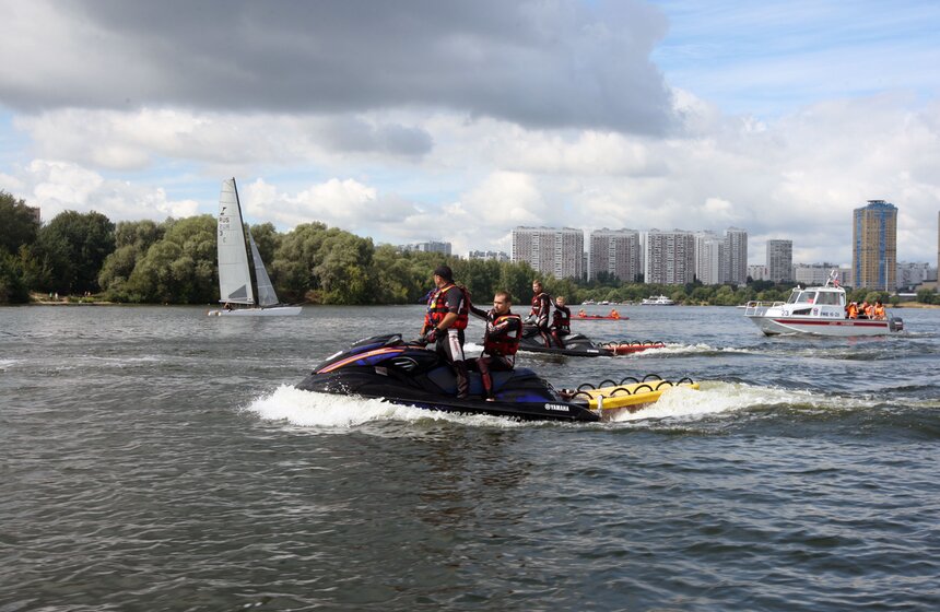 Учения МЧС прошли на станции "Строгино" 17 фото