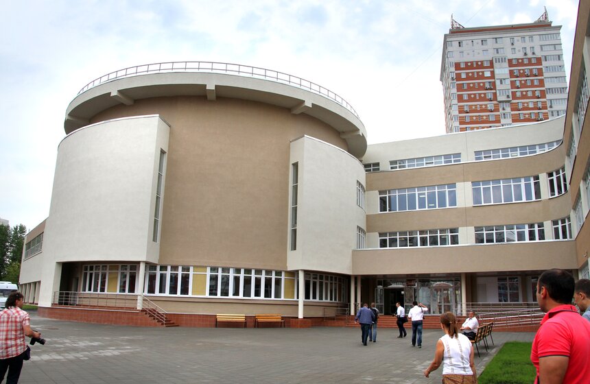 Сергей Собянин посетил новую школу в Раменках 2 фото