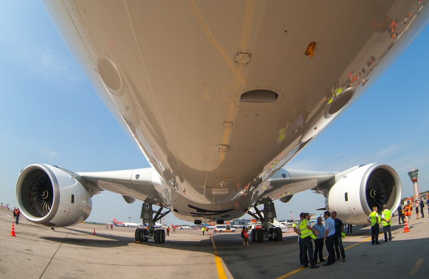 В аэропорту Шереметьево презентовали Airbus A350 14 фото