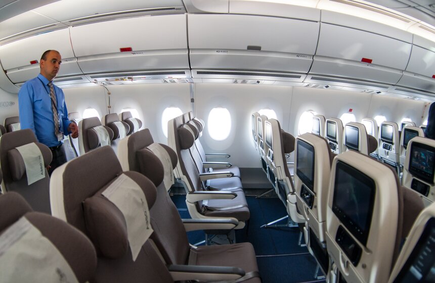 В аэропорту Шереметьево презентовали Airbus A350 9 фото