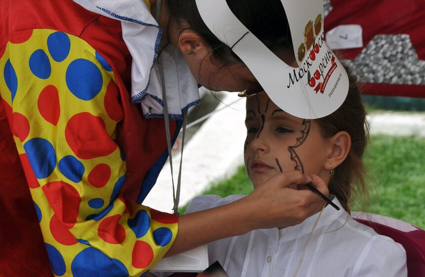 На Ореховом бульваре отпраздновали Медовый Спас 11 фото
