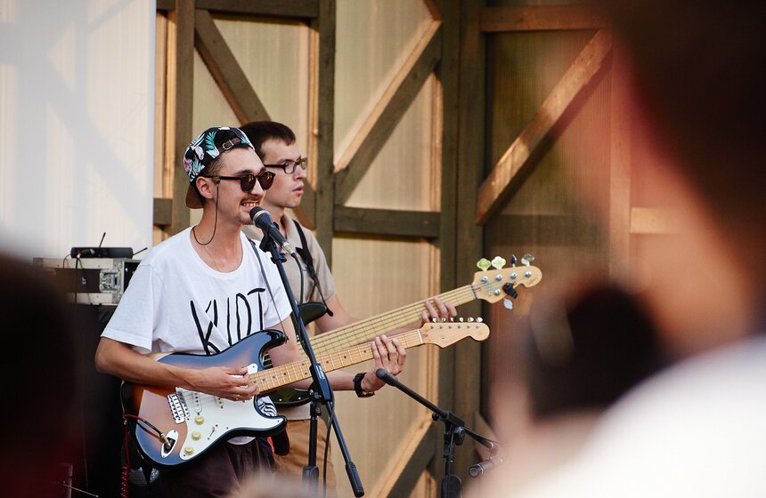 В парке искусств МУЗЕОН прошло "Книжное воскресенье от M24.ru" 24 фото