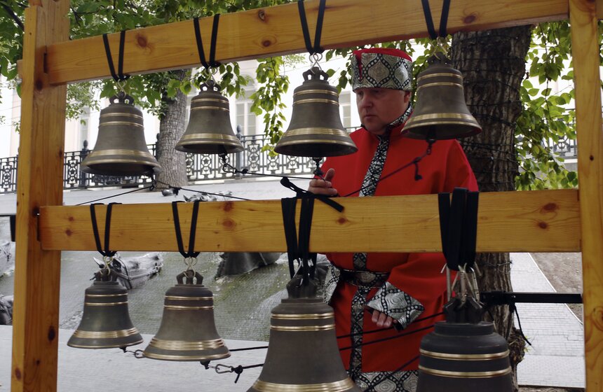 На Гоголевском бульваре отметили день выдающегося писателя 10 фото
