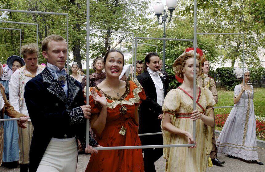 На Гоголевском бульваре отметили день выдающегося писателя 3 фото