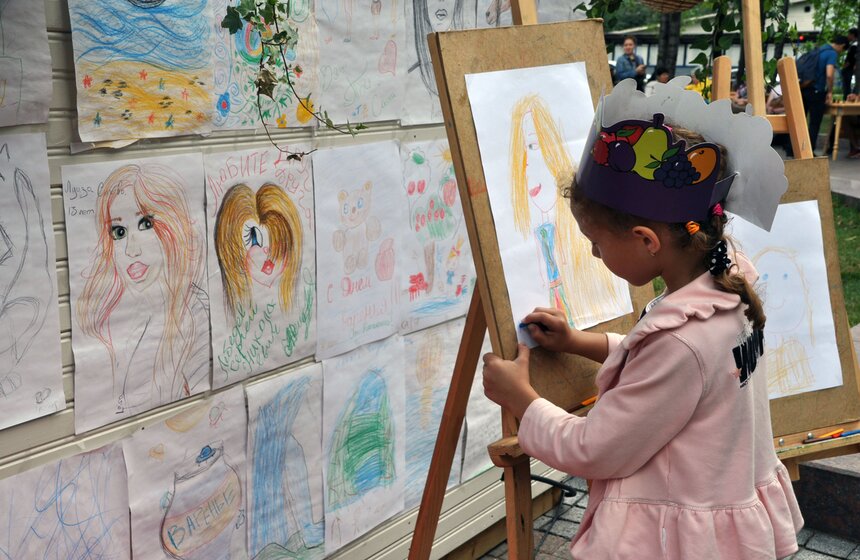 На Тверской прошел "Парад бабушек" 5 фото