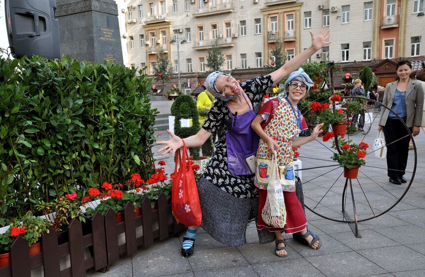 На Тверской прошел "Парад бабушек" 16 фото
