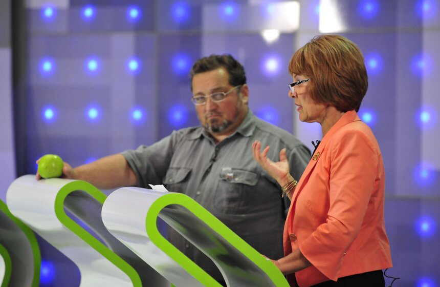 Кандидаты в Мосгордуму от 11 избирательного округа Андрей Бабушкин ("Яблоко") и Татьяна Барсукова (Самовыдвиженец)