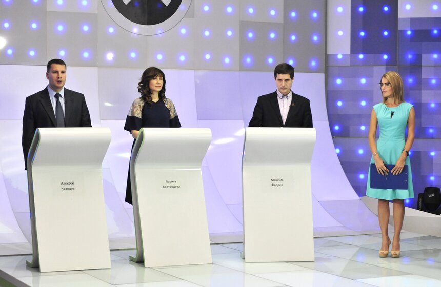 Кандидаты в Мосгордуму от 10 избирательного округа Алексей Кравцов (самовыдвиженец), Лариса Картавцева (самовыдвиженец) и Максим Фадеев (КПРФ)