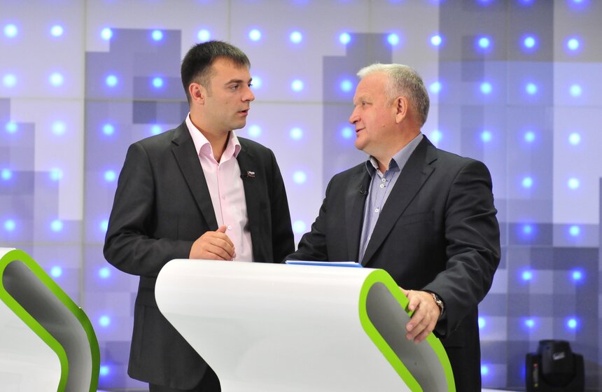 Кандидаты в Мосгордуму от 10 избирательного округа Дмитрий Кузнецов (ЛДПР) и Александр Саблуков ("Справедливая Россия")