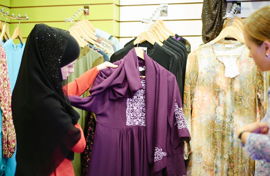 Где в столице создают модную одежду по канонам ислама 10 фото