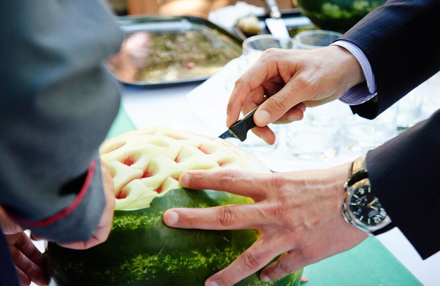 В Москве официально открылись бахчевые развалы 16 фото