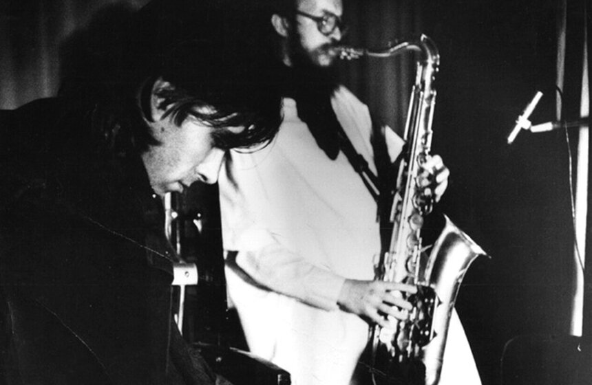 Курехин и Летов, концерт дуэта в ДК им. Сведлова, Москва, 1986<br /><br />Фото:<a href="http://www.letov.ru" target="_blank">letov.ru</a>