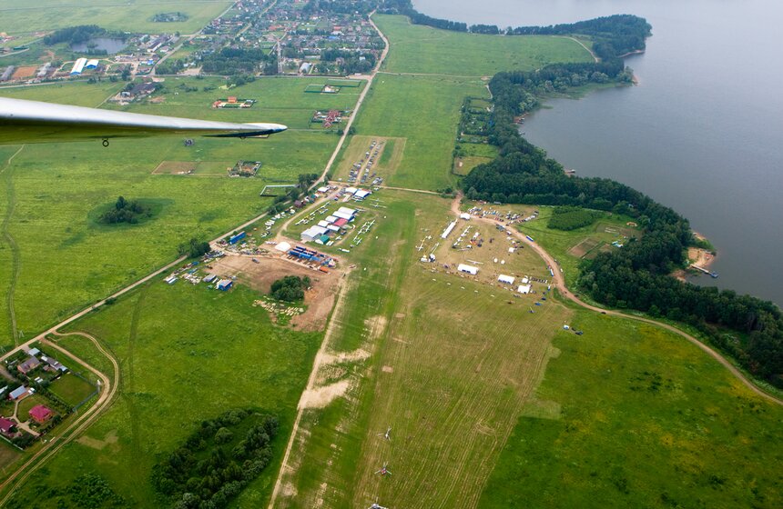 В Подмосковье прошел фестиваль вертолетов 19 фото