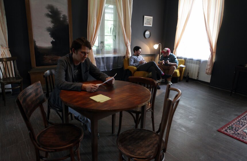 В ММОМА проходит детектив-выставка 13 фото