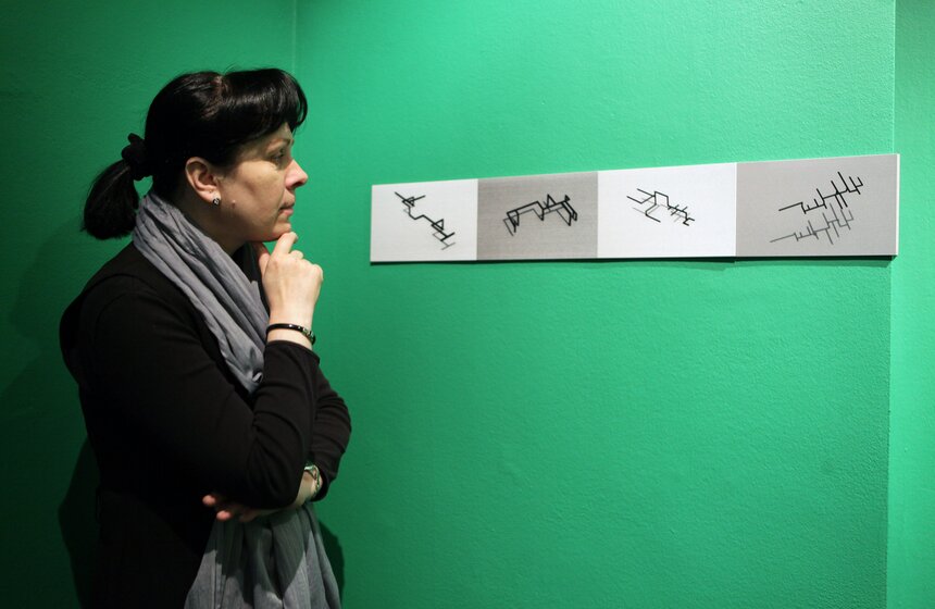 В ММОМА проходит детектив-выставка 16 фото