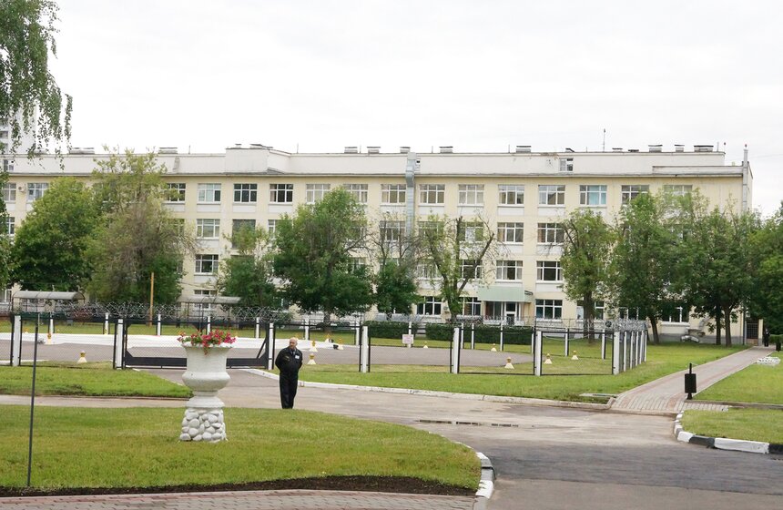 Мэр Москвы поздравил коллектив 20-й горбольницы с 50-летием 11 фото