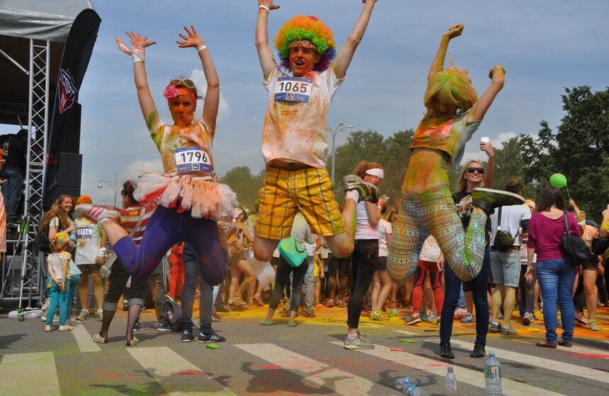 В "Лужниках" состоялся "Красочный забег" 18 фото