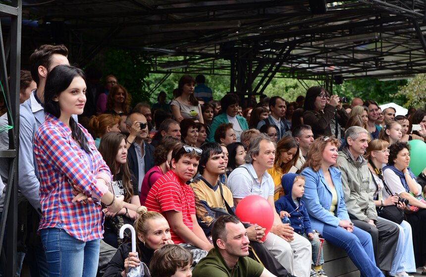 В "Музеоне" стартовал ежегодный проект "Книги в парках" 14 фото