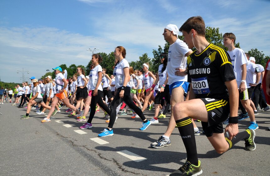 В "Лужниках" состоялся "Красочный забег" 3 фото