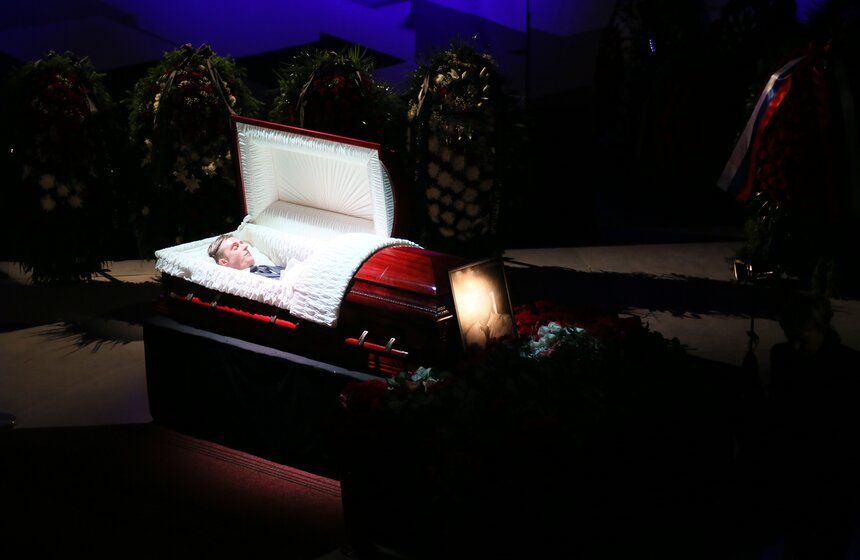 В Москве простились с журналистом ВГТРК Игорем Корнелюком 9 фото