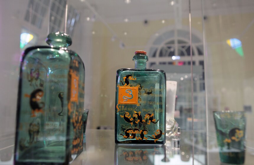 В усадьбе "Кусково" открылась выставка "Ода стеклу" 7 фото