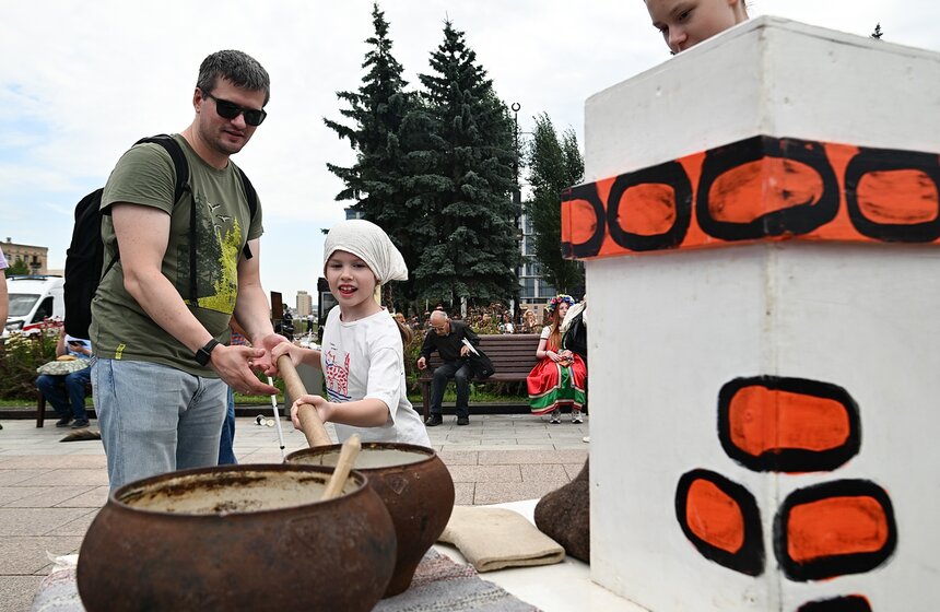 Фестиваль "Русское поле" прошел на Поклонной горе в Москве 3 фото