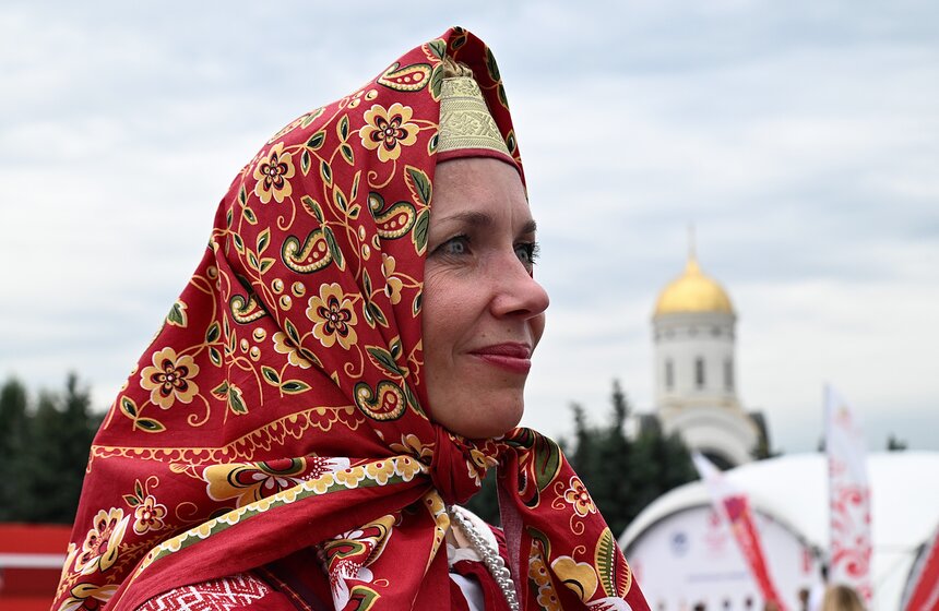 Фестиваль "Русское поле" прошел на Поклонной горе в Москве 19 фото