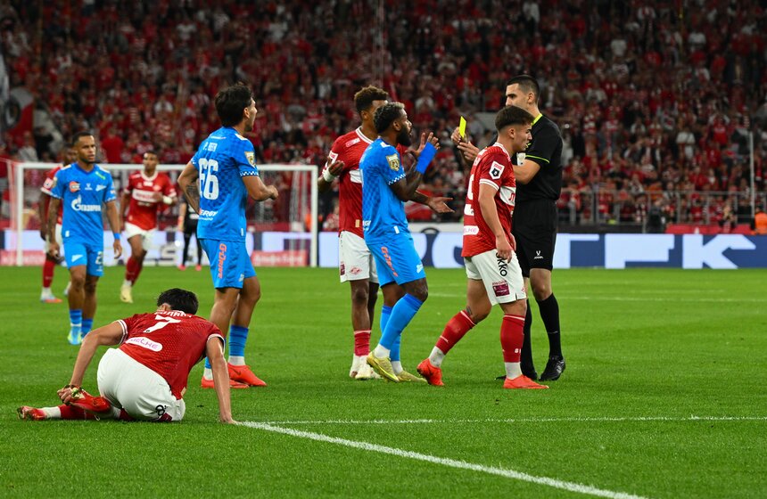 ФК "Спартак" обыграл "Зенит" со счетом 2:0 в пятом туре РПЛ 17 фото