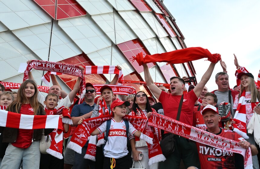 ФК "Спартак" обыграл "Зенит" со счетом 2:0 в пятом туре РПЛ 1 фото