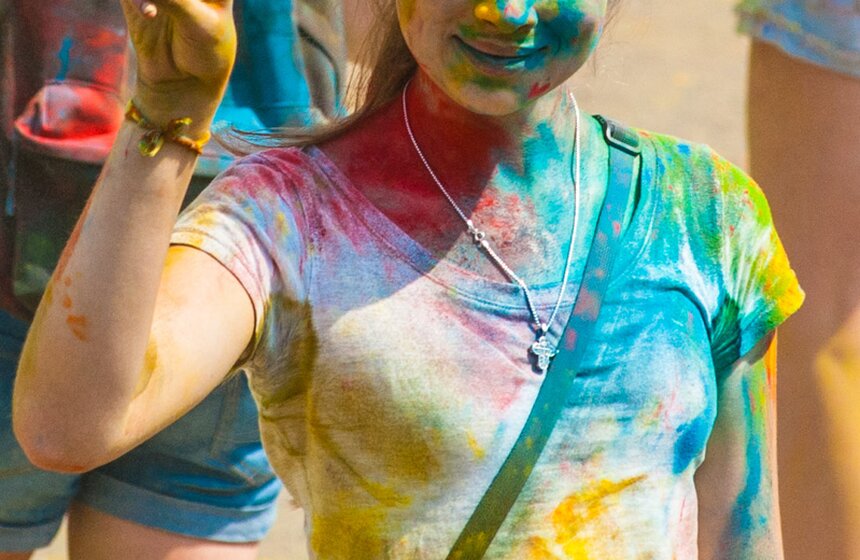 Фестиваль индийских красок Холи прошел в "Лужниках" 3 фото