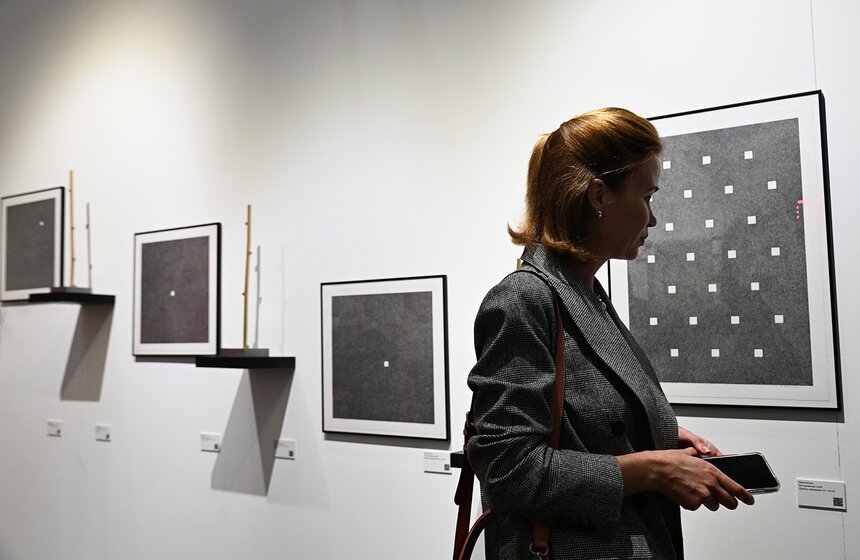 Ярмарка современного искусства Cosmoscow прошла в Москве 17 фото