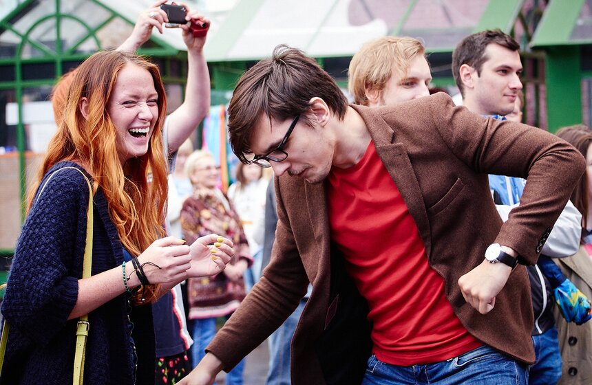 В саду "Эрмитаж" прошло дизайнерское парк-шоу 6 мастеров моды 15 фото