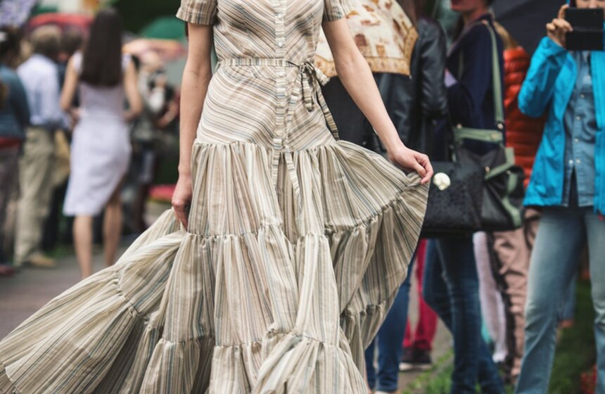 В саду "Эрмитаж" прошло дизайнерское парк-шоу 6 мастеров моды 7 фото