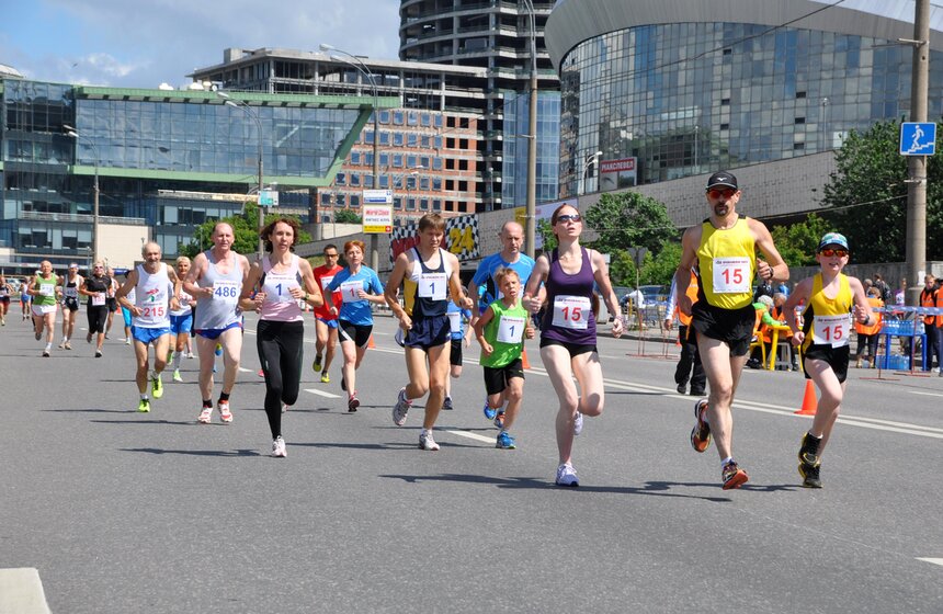 В столице прошел забег "Кремлевская миля" 5 фото