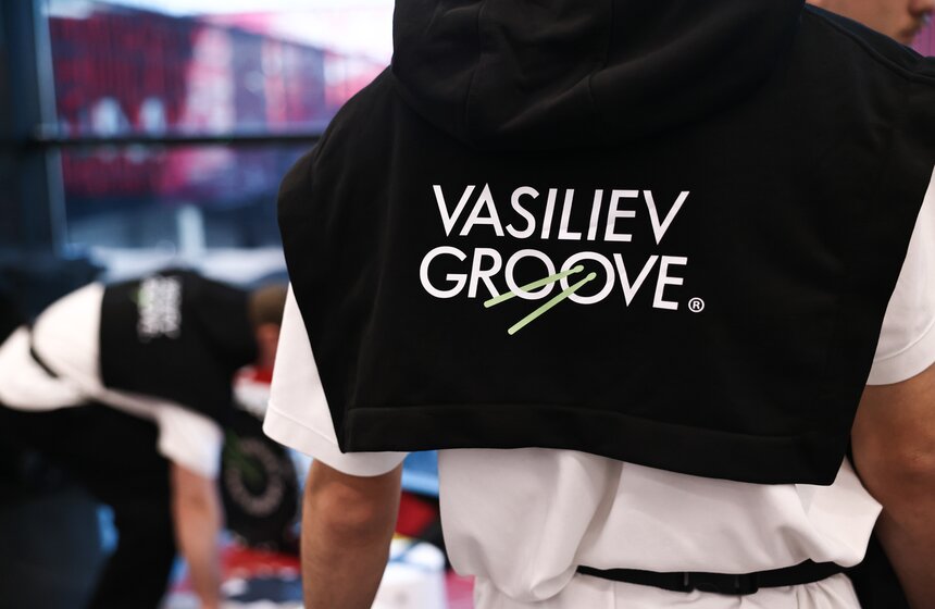 Барабанщики Vasiliev Groove устроили шоу в московском метро 1 фото