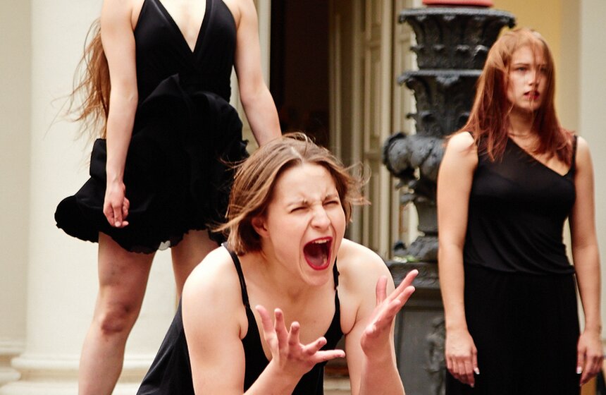 В Нескучном саду проходит фестиваль театральных постановок 8 фото