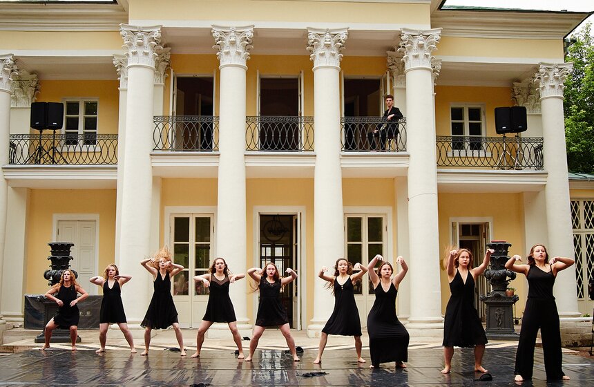 В Нескучном саду проходит фестиваль театральных постановок 12 фото