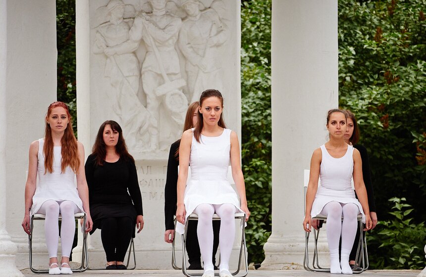 В Нескучном саду проходит фестиваль театральных постановок 2 фото