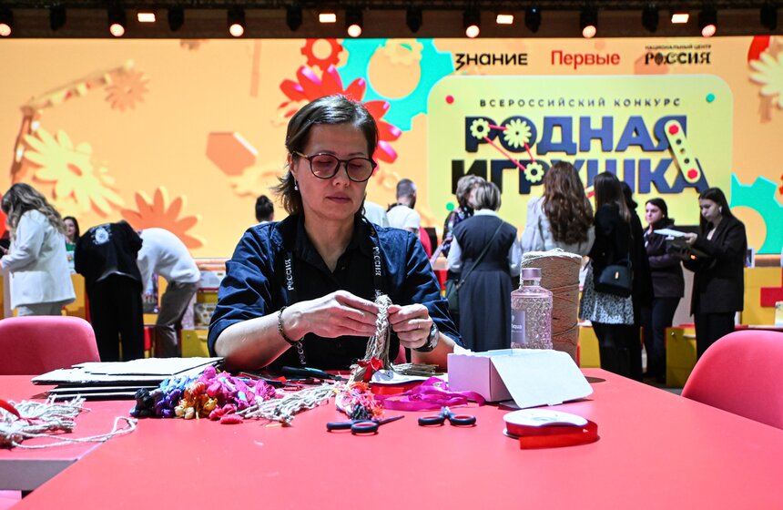 Финал конкурса "Родная игрушка" прошел в Национальном центре "Россия" 15 фото