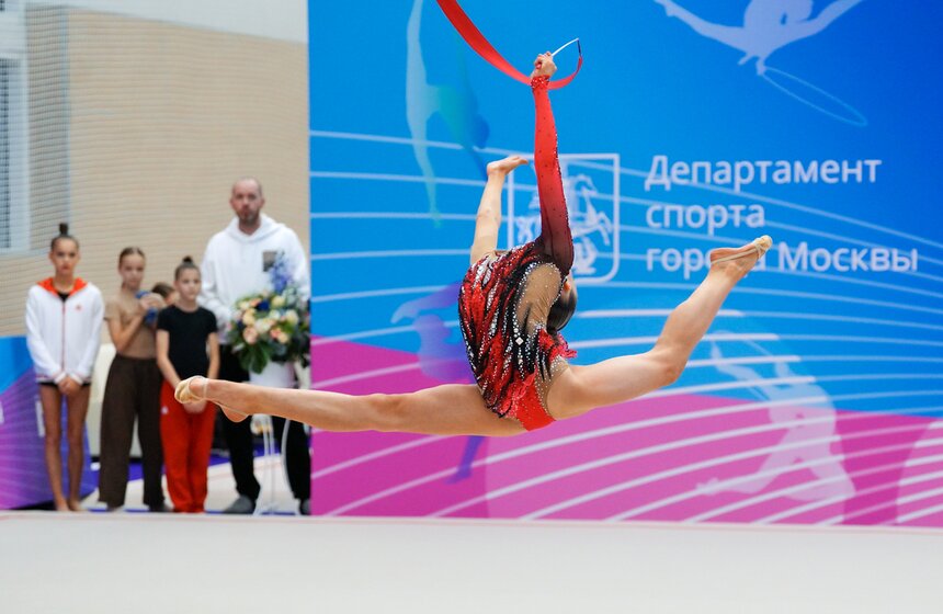 Соревнования по художественной гимнастике "Будь чемпионом" состоялись в Москве 7 фото