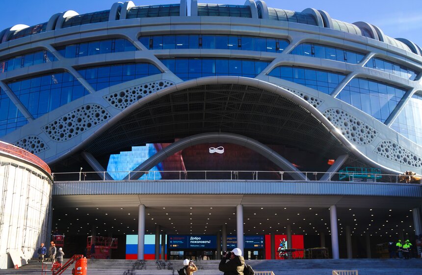 Реконструкция спорткомплекса "Олимпийский" подходит к завершению 20 фото
