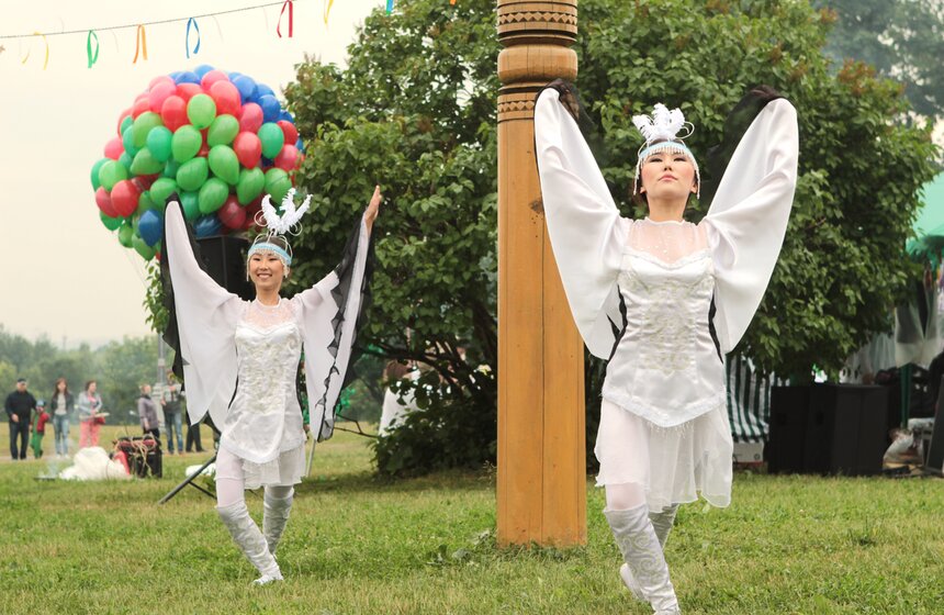 В "Коломенском" отметили якутский праздник Ысыах 13 фото