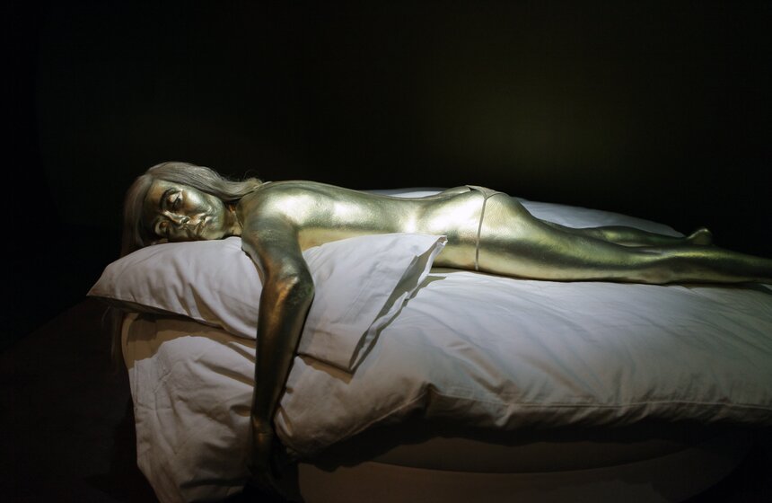 В МАММ показывают стиль Джеймса Бонда 6 фото