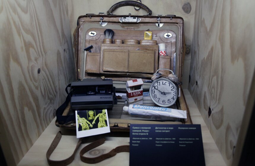 В МАММ показывают стиль Джеймса Бонда 9 фото