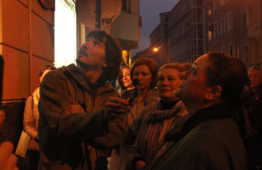 Вывеску на аптеке на Малой Бронной отреставрировали 16 фото