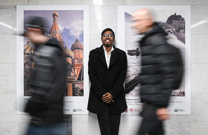 Фотовыставка "Россия без фильтров" открылась в переходе московского метро 7 фото