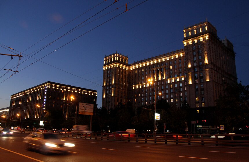 На проспекте Мира и на Ярославске появилась новая подсветка 2 фото