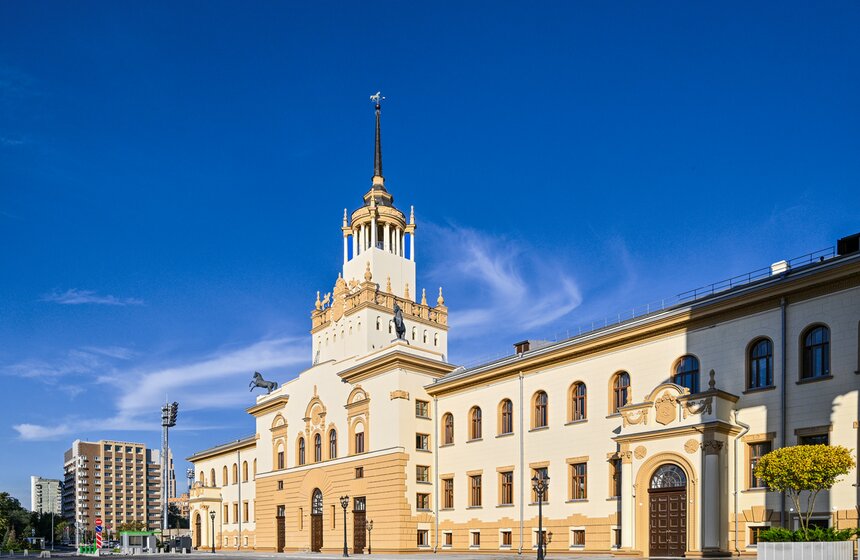 Центральный Московский ипподром открыт после комплексной реконструкции 1 фото